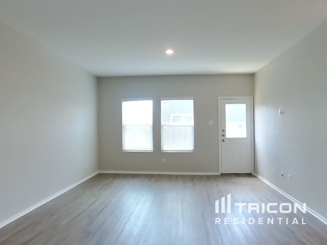 Building Photo - 179 Mica Trl