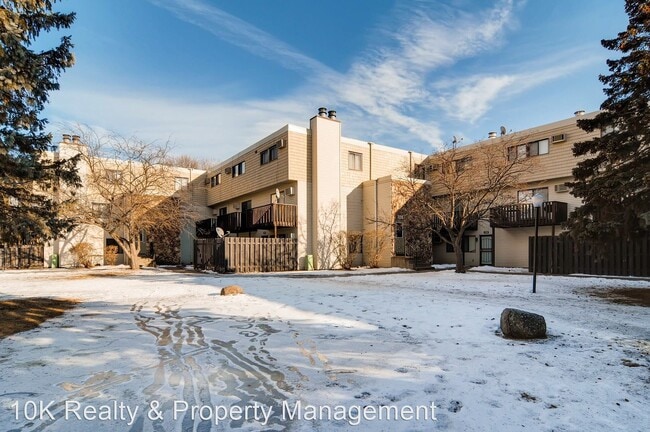 Building Photo - 1 br, 1 bath House - 7126 72nd Ln #264