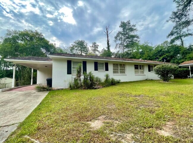 Foto del edificio - 844 Pierce Ave