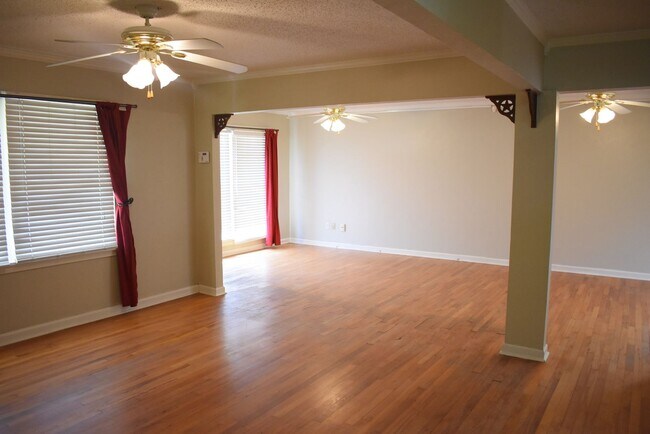 Foto del edificio - Super Cute 2 Bedroom Home in Tech Terrace!