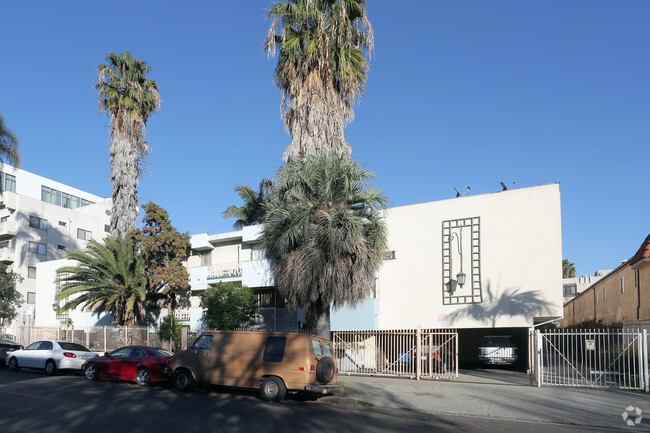 Building Photo - 730 S Serrano Ave