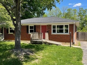 Building Photo - 1841 Dunkirk Dr