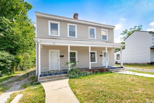 Building Photo - 746 Kirkham St