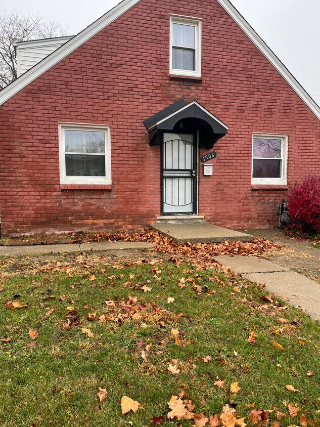 Foto principal - 1506 Chandler Ave