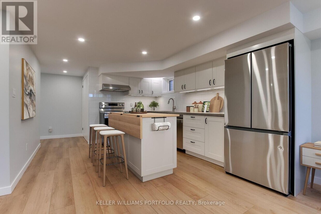 Primary Photo - 99 West Lodge Ave