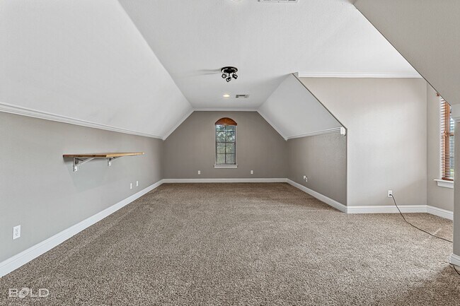 Building Photo - 4 bedroom 3.5 Bath in Bossier