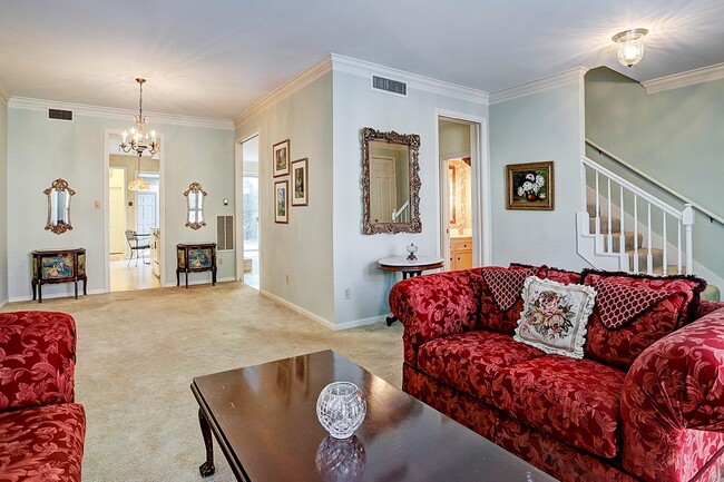 Building Photo - 2106 Fulham Ct