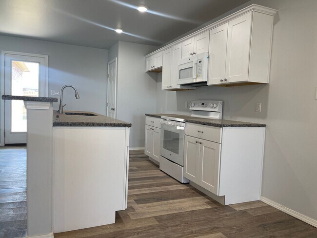 Foto del edificio - 3 bed 2 bath in Frenship ISD