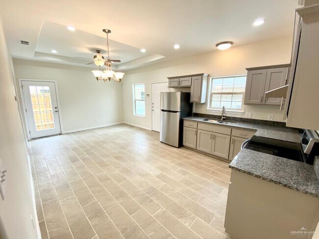 Foto del edificio - 12 Nightingale Ave