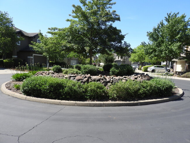 Building Photo - "Stanford Village - Gated with Pool & View"