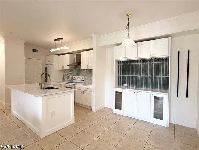 Building Photo - 11500 Villa Grand