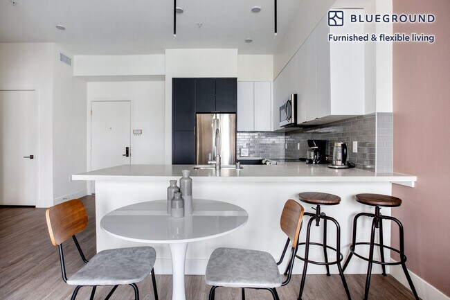 Foto del edificio - 760 S Serrano Ave