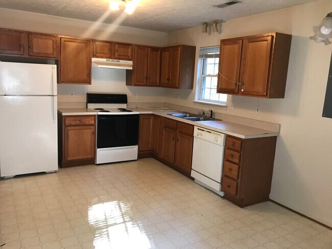 Foto del edificio - 540 Monticello Ave