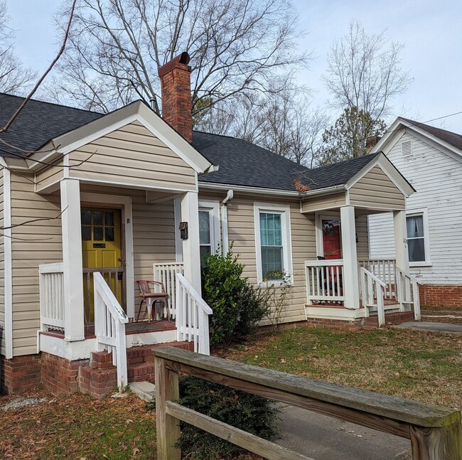 Building Photo - 1109 N Buchanan Blvd