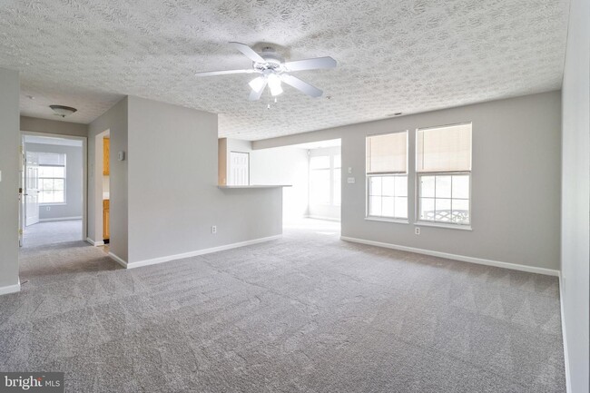 Building Photo - 704 Orchard Overlook