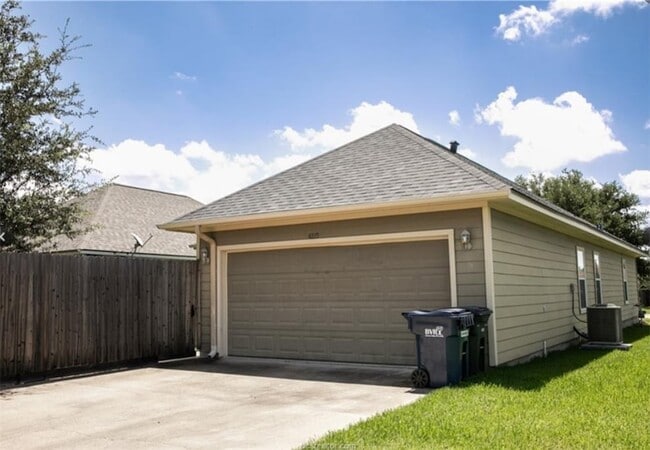 Foto del edificio - 4219 Candace Ct