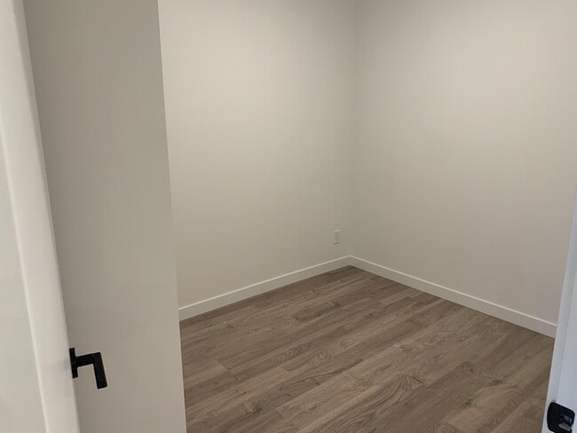 Building Photo - 13428 105 Ave