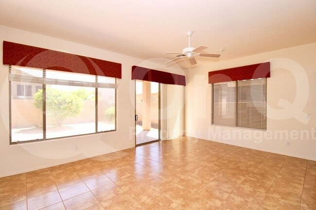 Building Photo - 3001 W Silver Fox Way