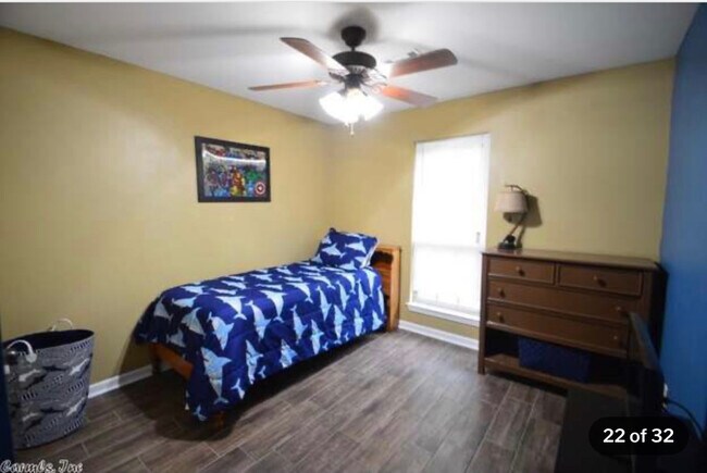 Foto del edificio - 351 Meadow Creek Dr