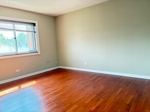 Building Photo - 3856 S Parkway Dr