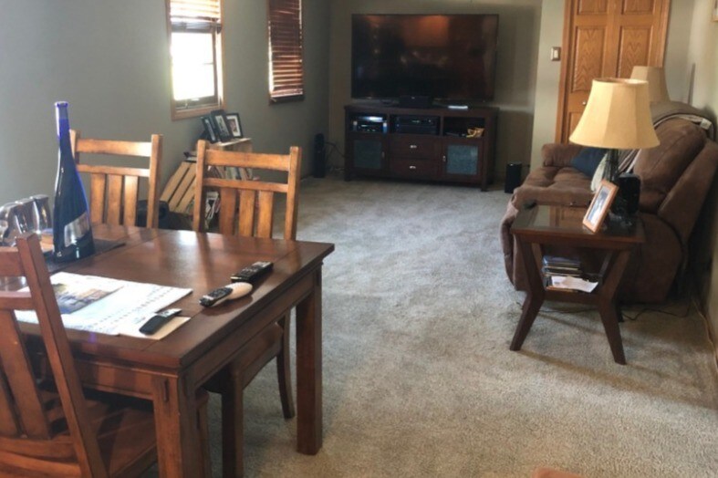 Main living room - 8200 S County Line Rd