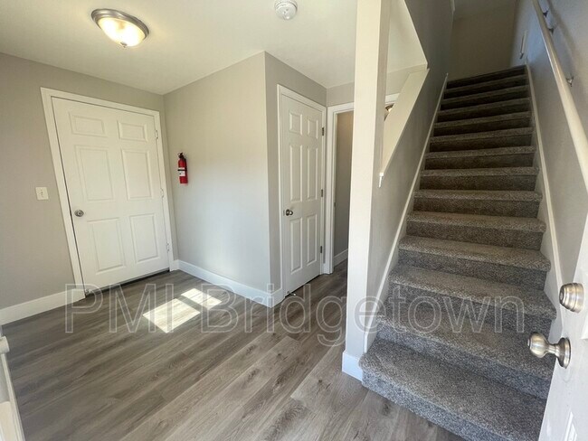 Foto del edificio - 3450 Hawthorne Ave NE