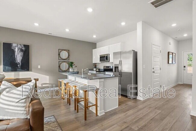 Foto del edificio - 721 Big Bend Ct