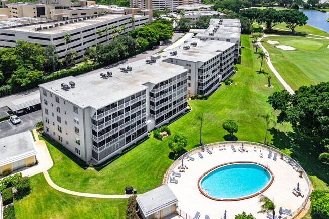 Foto del edificio - 250 John F Kennedy Dr