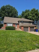 Building Photo - 1913 S Lennox Dr