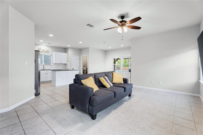 Foto del edificio - 237 Driftwood Ln