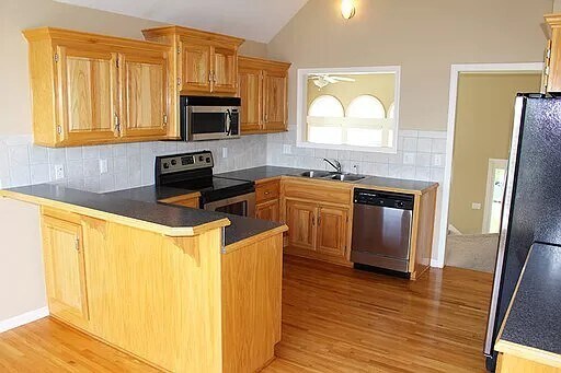 Foto del edificio - 4 Bed 3 Bath In Lee's Summit!! Available 3...