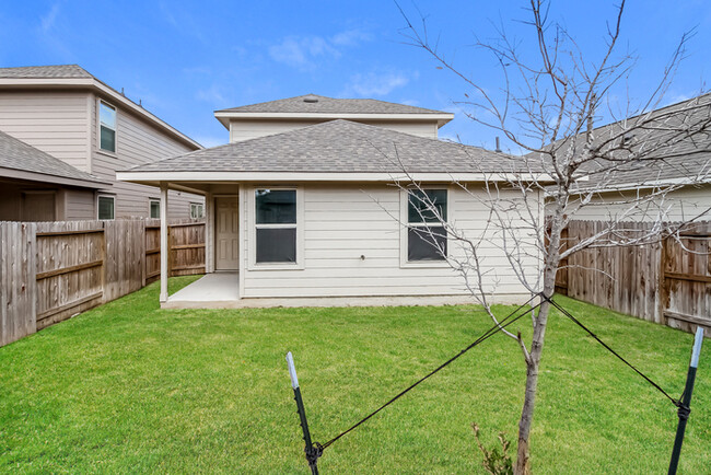Foto del edificio - 10326 Clearwater Wy