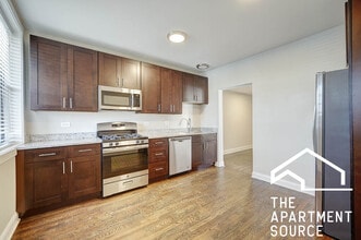 Building Photo - 4447 N Rockwell St