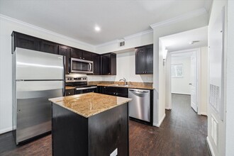 Building Photo - 300 Pecore St