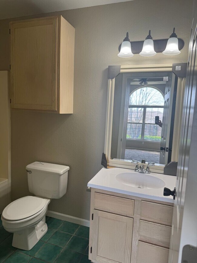 Foto del edificio - 1275-1277 W Bridgewood Place, Nixa MO  65721