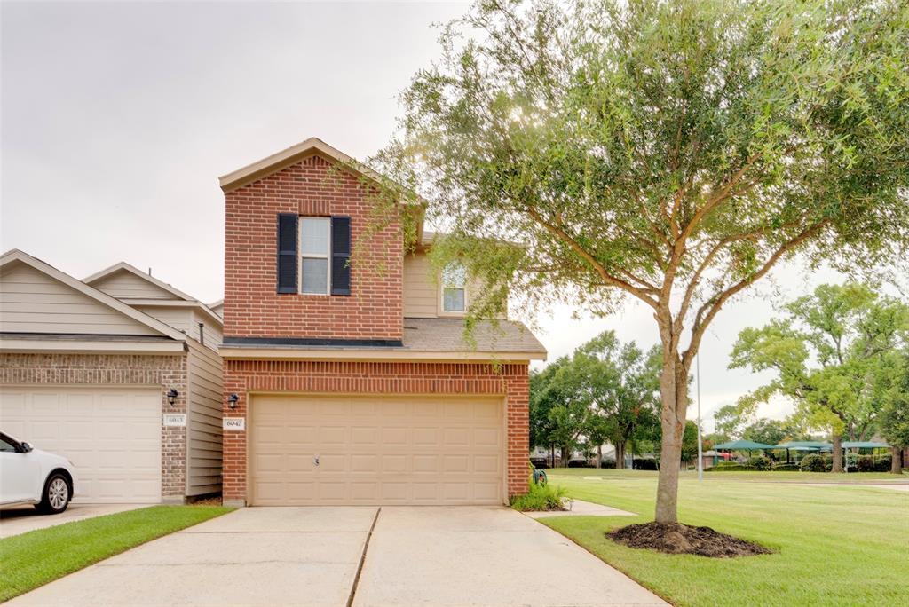 Foto principal - 6047 Wesley Manor Ct