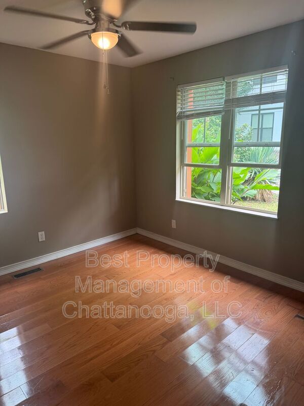 Foto del edificio - 404 Somerville Ave