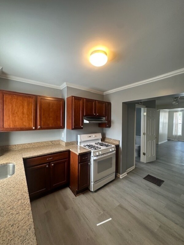 Foto del edificio - 1127 Cleveland St