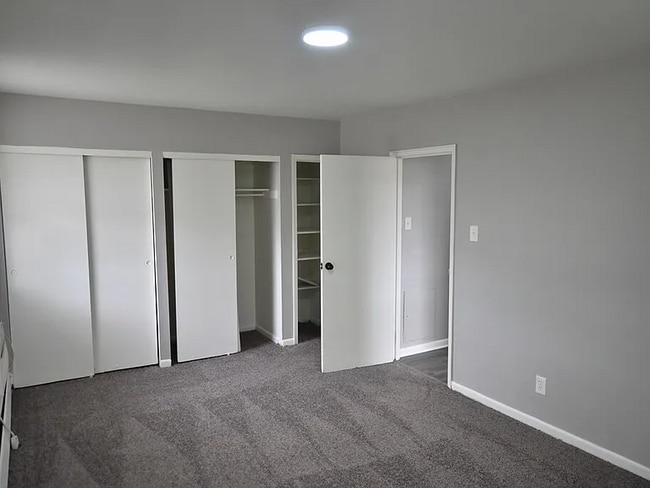 Building Photo - 6801 Bingham St