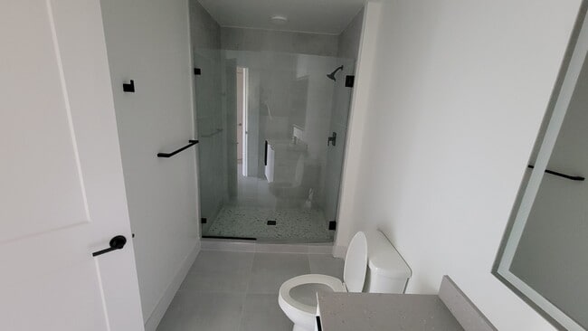 Foto del edificio - 2385 NE 187th St