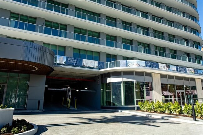 Foto del edificio - 400 Central Ave