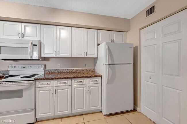 Building Photo - 2 br, 2 bath House - 3606 S Ocean Blvd Apt...