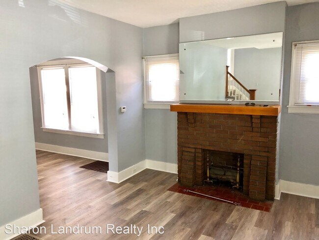 Building Photo - 2 br, 2 bath House - 1224 Central Ave