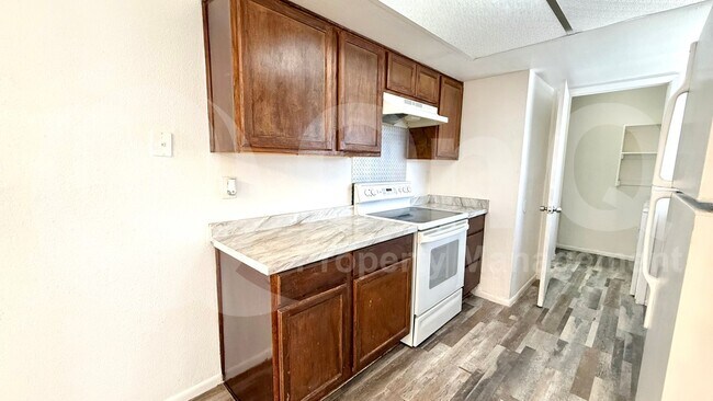 Building Photo - 4220 N 69th Ln