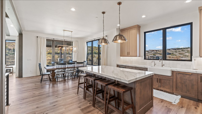 Building Photo - 6911 Robins Nest Ln