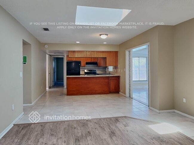 Building Photo - 2194 Oak Grove Dr