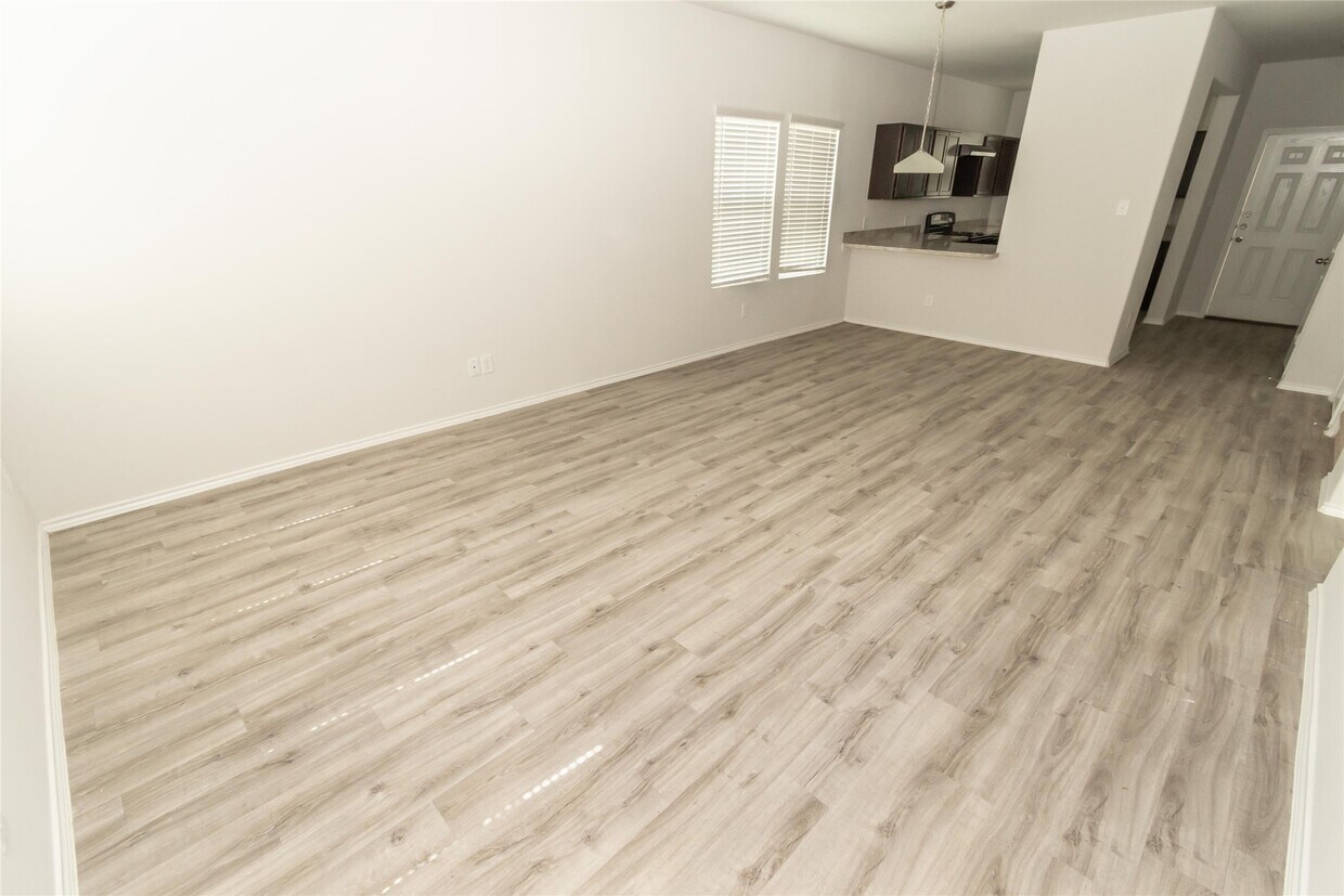 Building Photo - 18627 Bell Ravine Dr