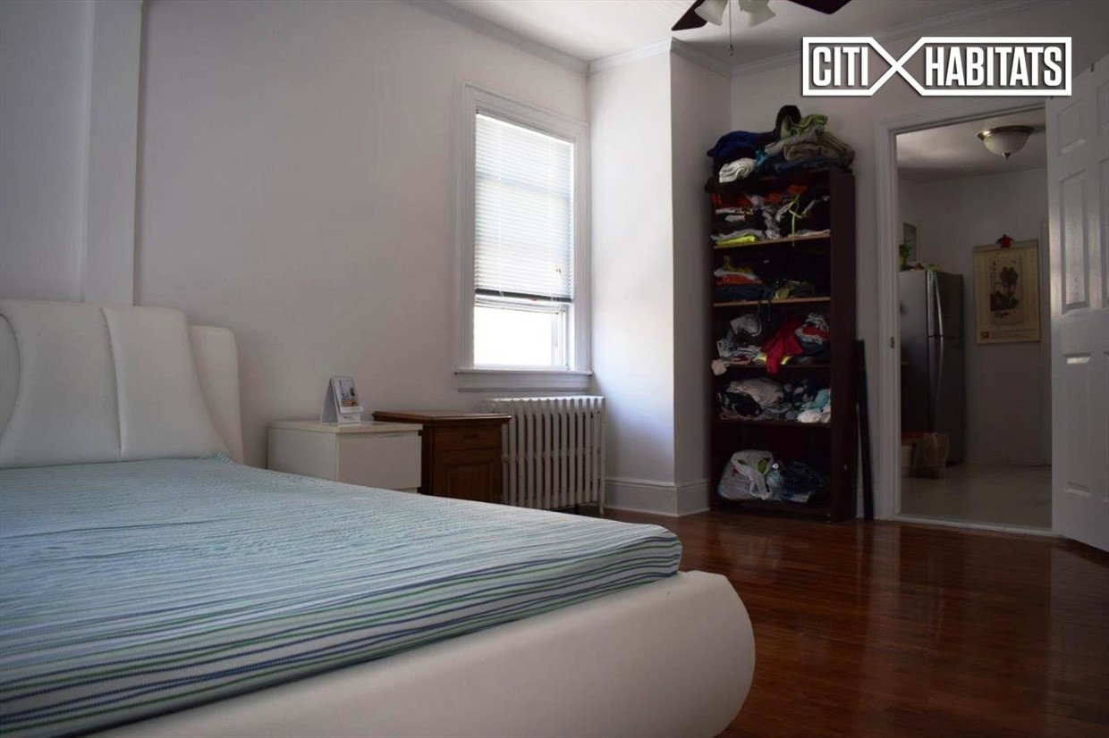 Foto principal - 128-02 7th Ave