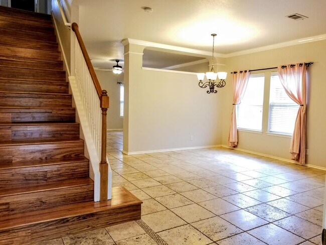 Building Photo - Beautiful 2 Story Home in Gated Community!