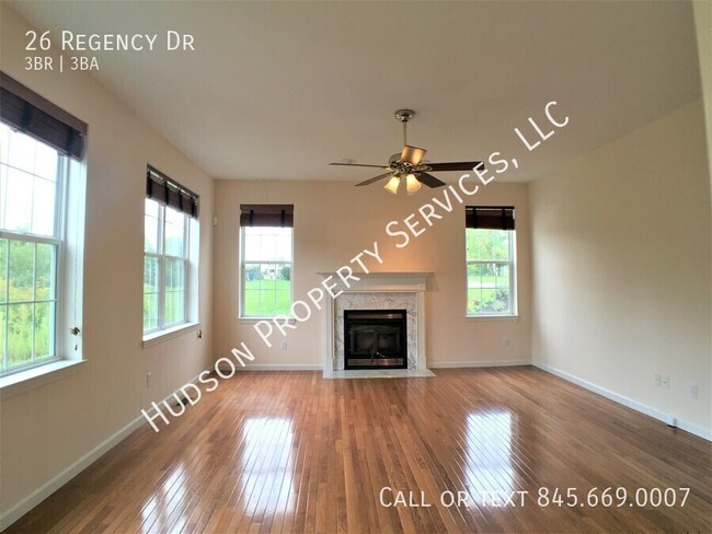 Foto del edificio - Spacious Colonial in Town of Poughkeepsie!